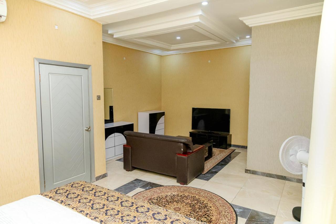 Akingston Residence Ибадан Экстерьер фото