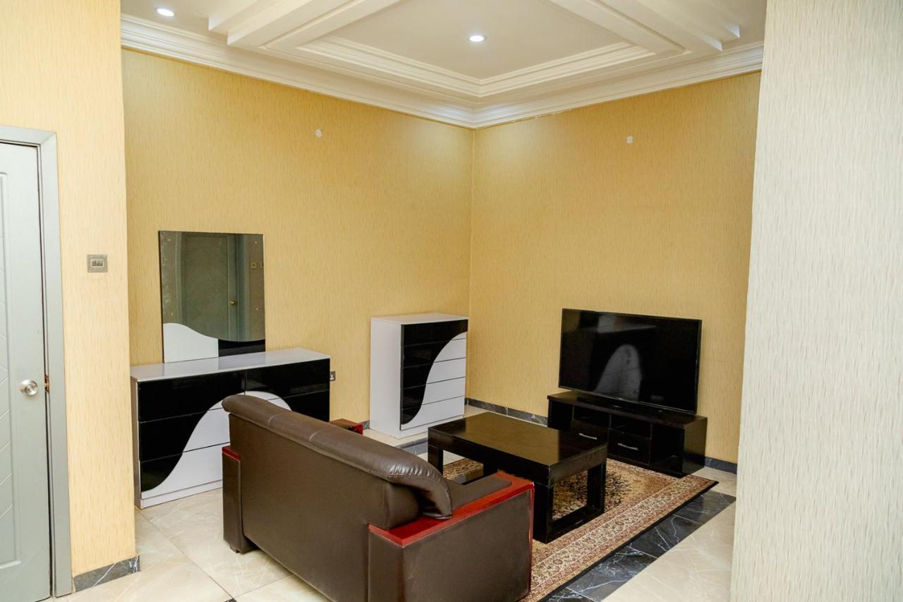 Akingston Residence Ибадан Экстерьер фото