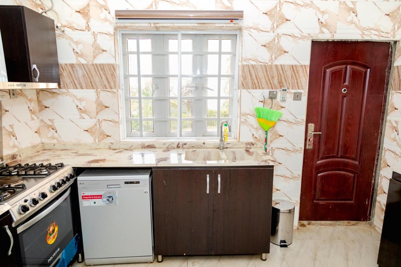 Akingston Residence Ибадан Экстерьер фото