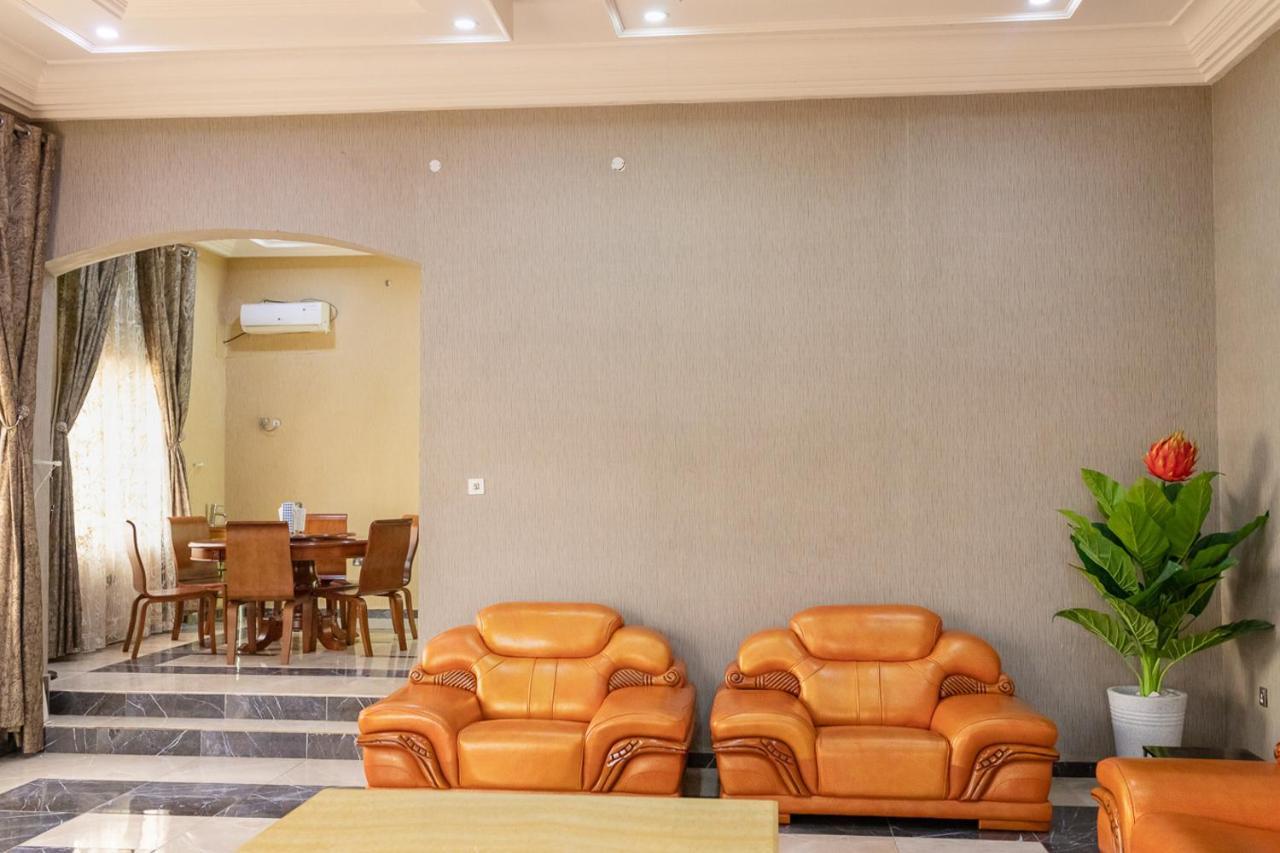 Akingston Residence Ибадан Экстерьер фото