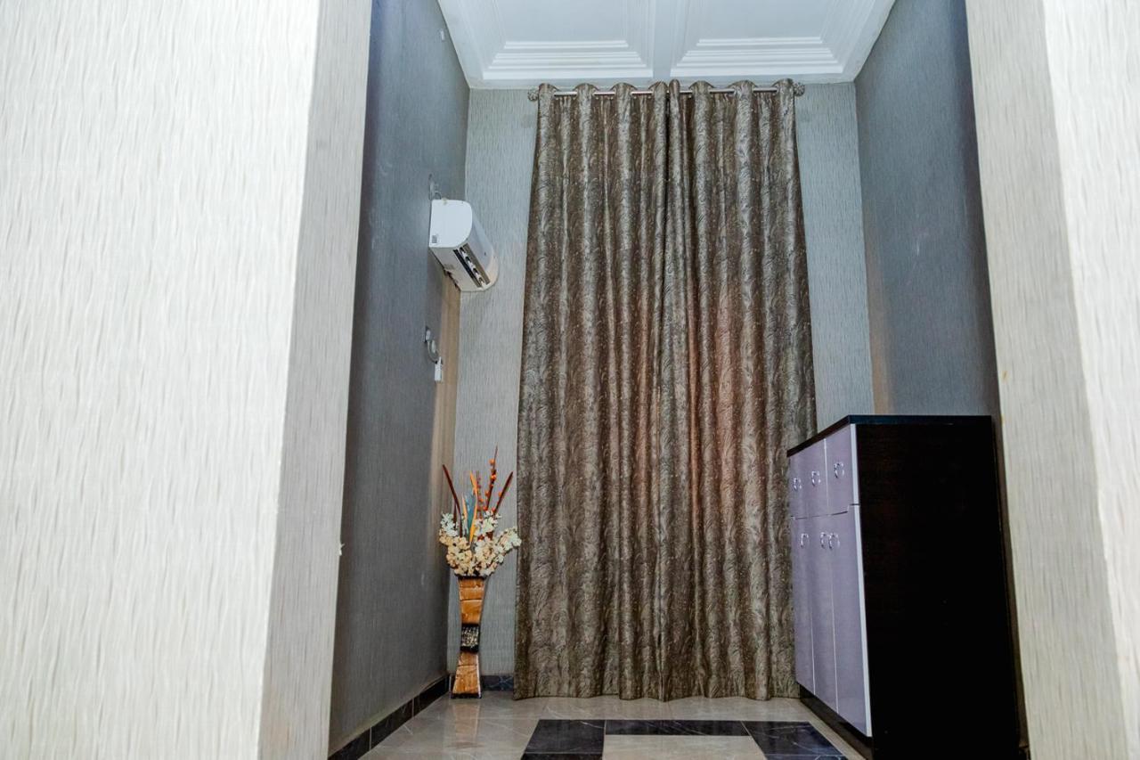Akingston Residence Ибадан Экстерьер фото